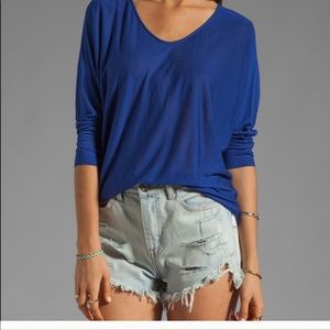 Vince v-neck slouchy tee in ultramarine